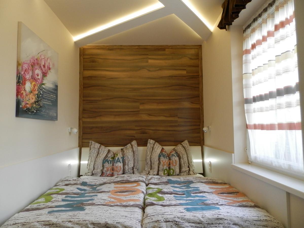 Katalin Boutique & Wellness Apartmanok Hajduszoboszlo Ngoại thất bức ảnh