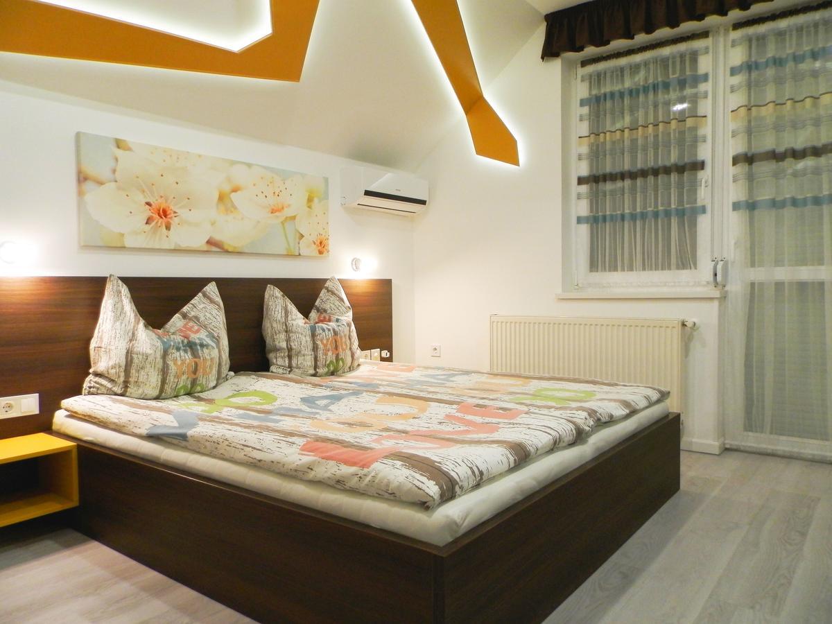 Katalin Boutique & Wellness Apartmanok Hajduszoboszlo Ngoại thất bức ảnh